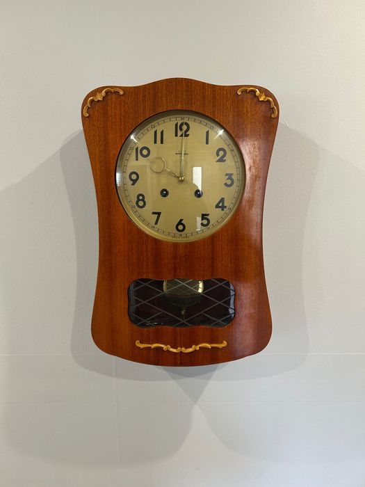 Stary wiszacy zegar Westerstrand