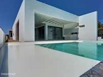 Casa / Villa T4 em Silveira de 250,00 m2