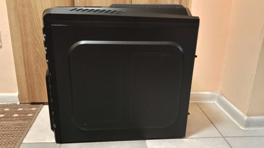 Komputer stacjonarny i5-4460, GTX 960, 16 GB RAM