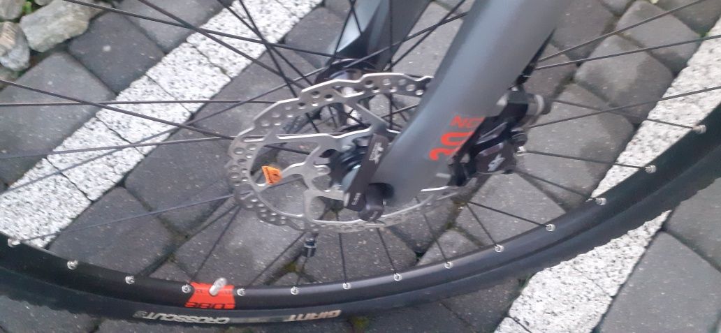 Rower crossowy Cube Nature 2023 cały na XT rozmiar M jak Nowy !