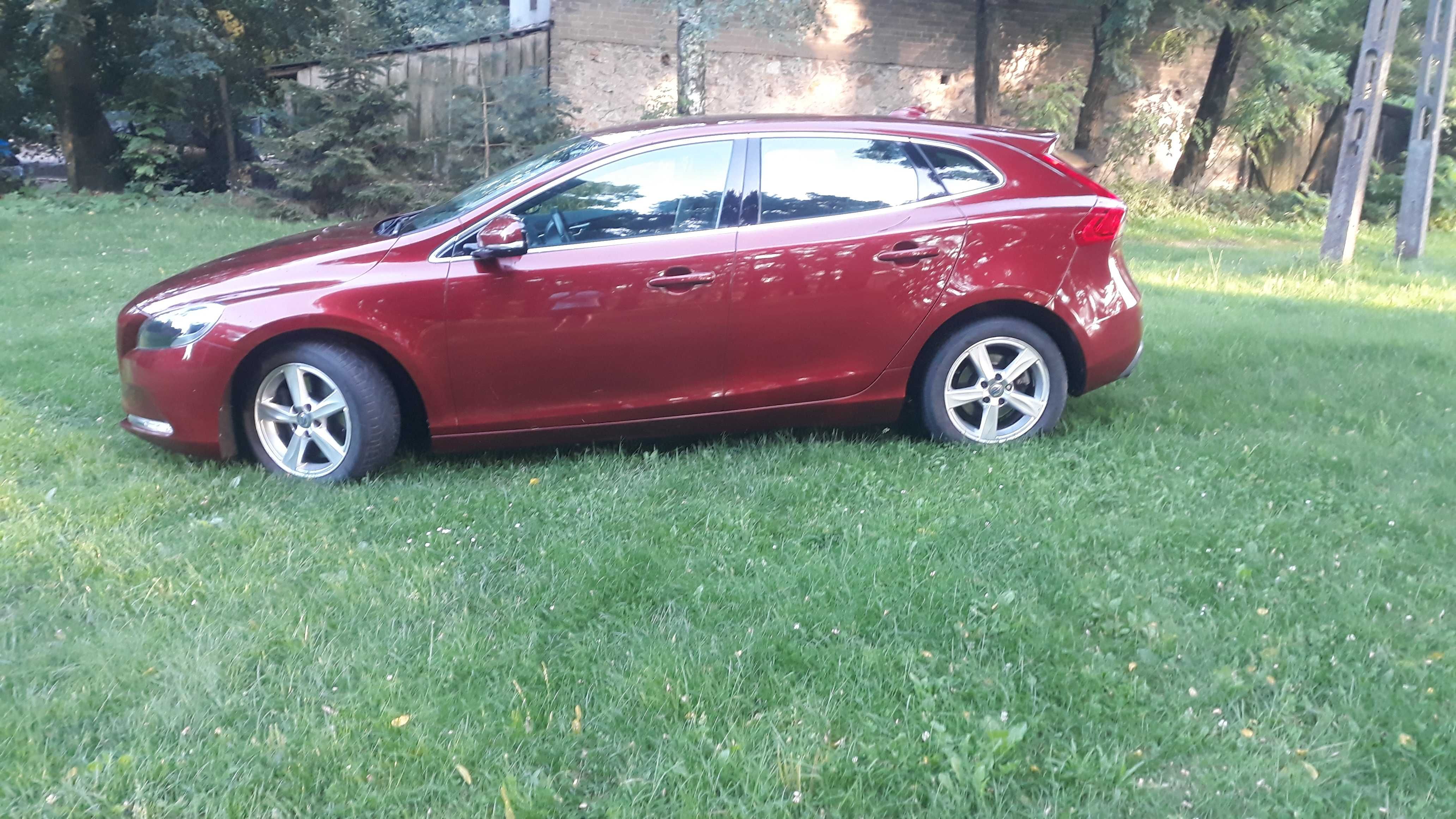 Volvo V40 2 litrowy disel 150 KM, 2013 r. prywatny, zadbany egzemplarz