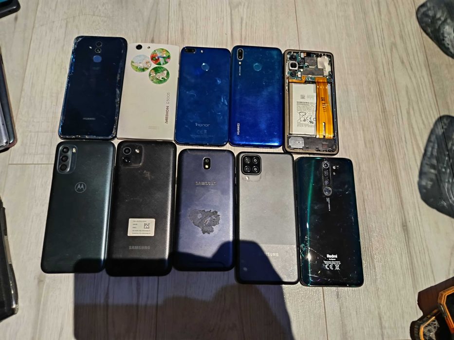 Uszkodzone telefony dotykowe