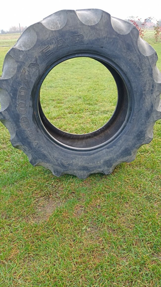 Opona rolnicza 380/70 r24 Goodyear