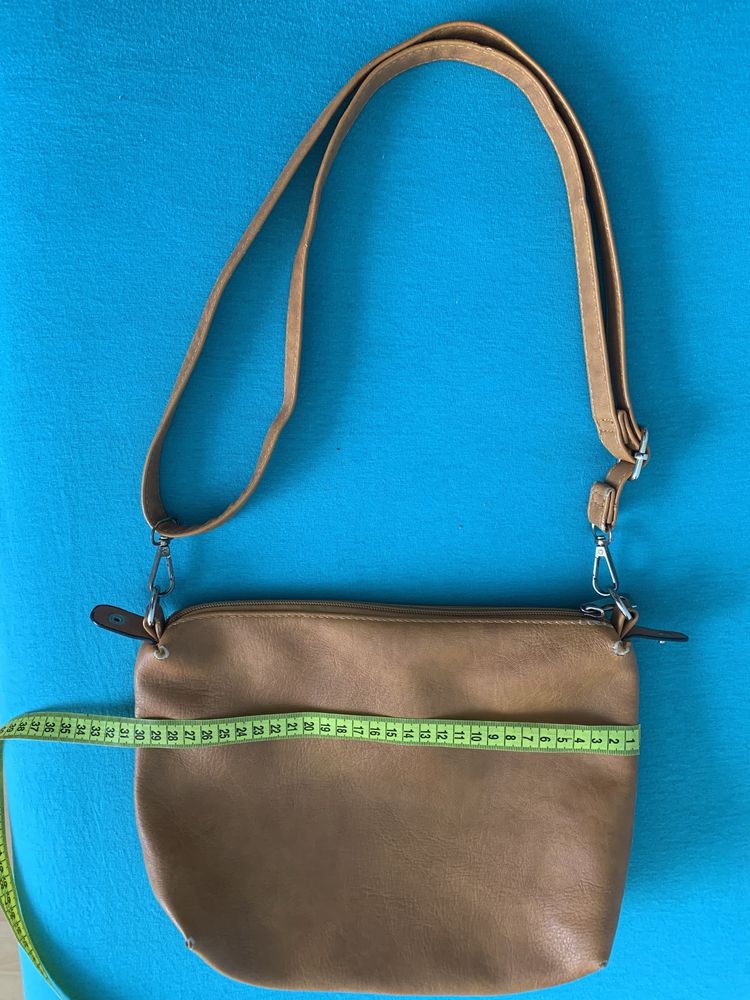 Torebka damska brązowa o wymiarach 22cmx30cmx8cm Torba ruda