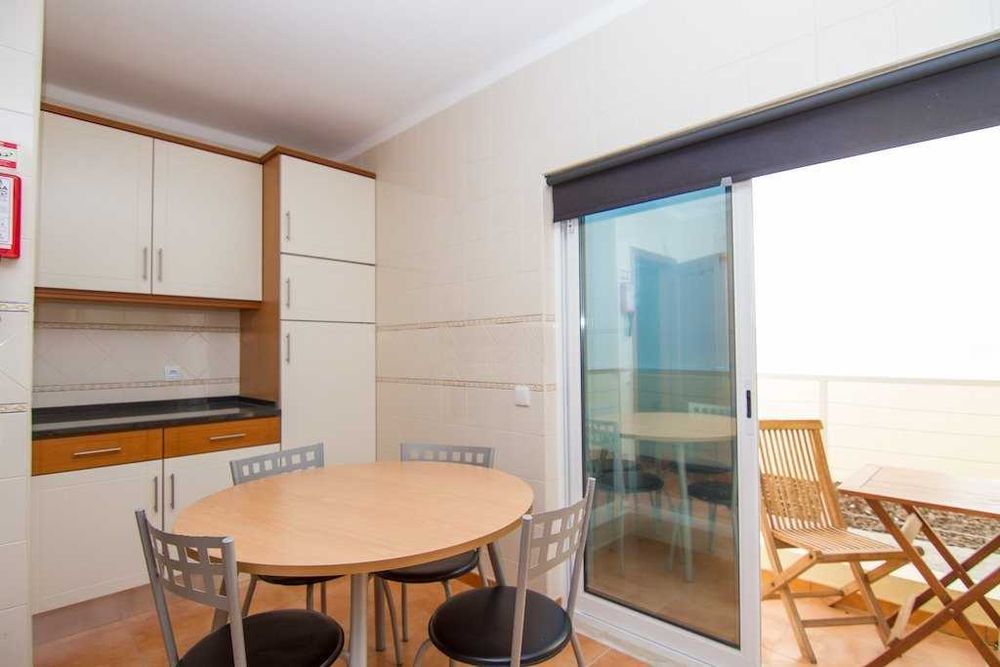 Moradia T1 - Condomínio SunHome, Portimão – Piscina, Jardim e Barbecue