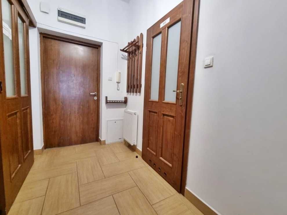 Płock, CENTRUM - lokal do wynajęcia , w budynku winda
