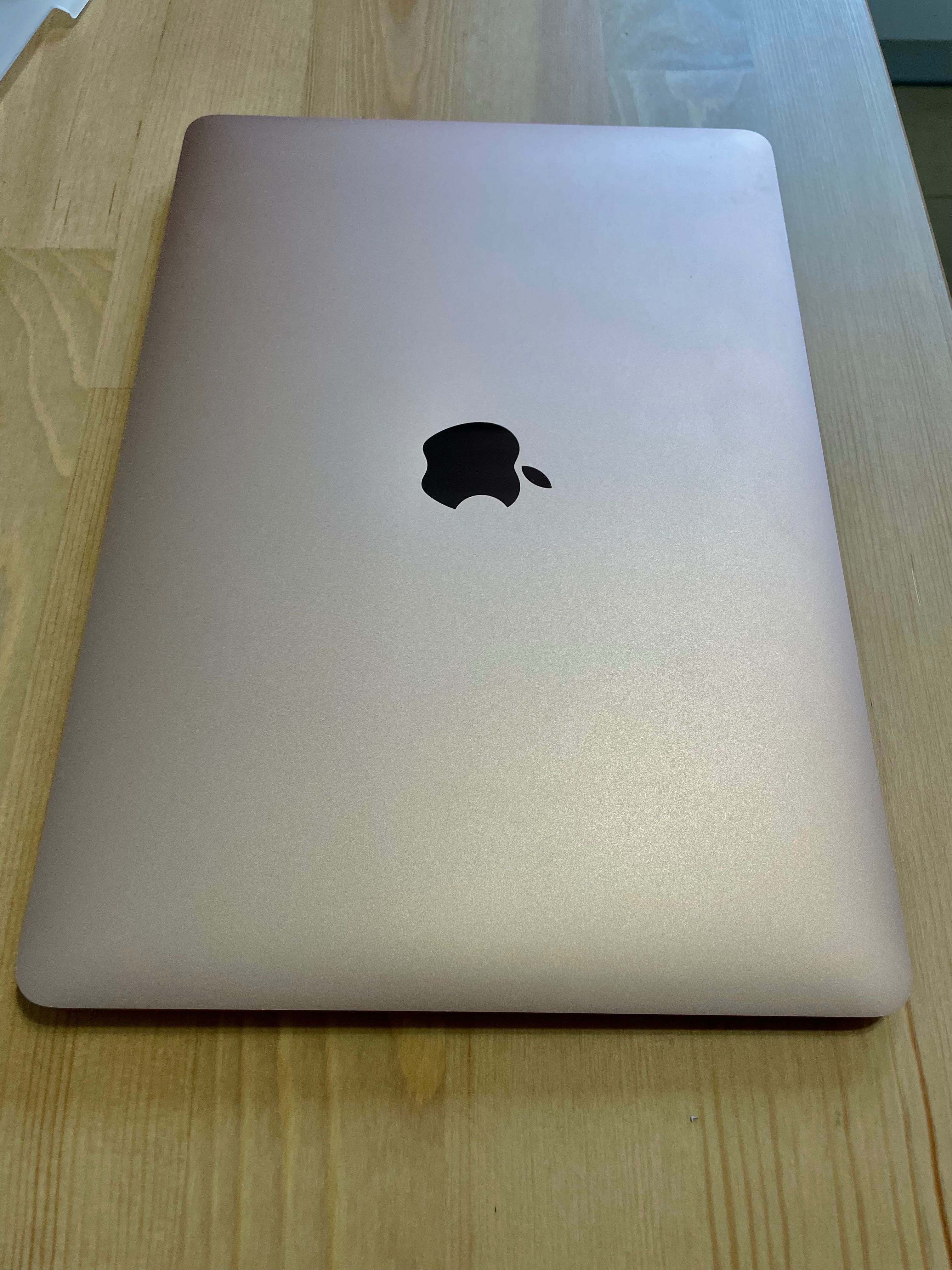 MacBook Air Rose Gold + Gratisy | Bardzo dobry stan! |