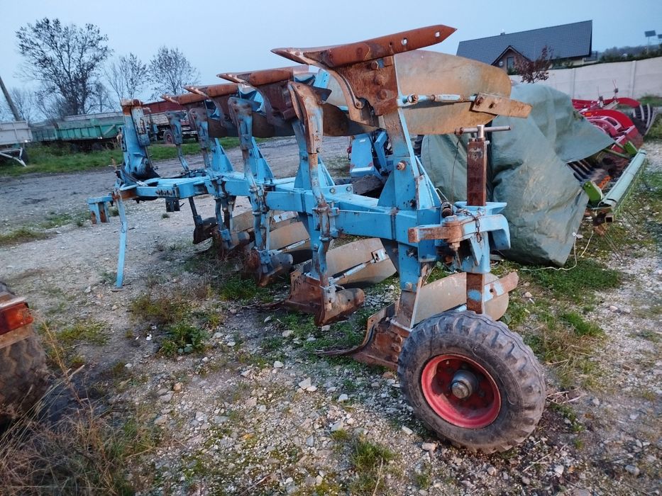Lemken obrotowy 4 skibowy 3+1