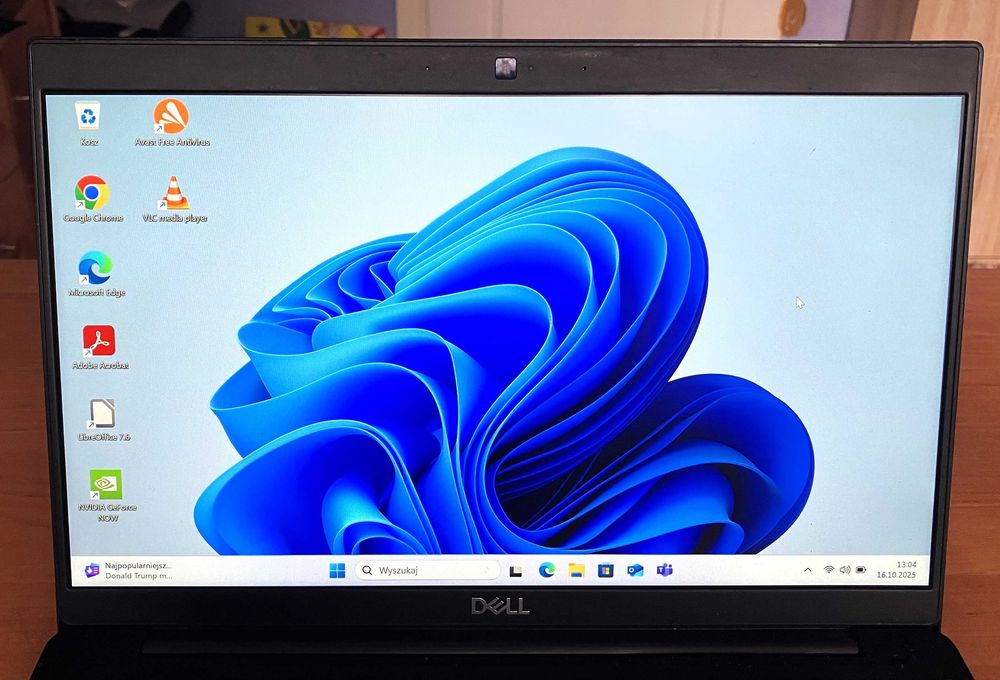 Laptop DELL 7380 Intel® Core™ i7 8GB 256GB NVMe USB-C™ LTE5G FHD Win11