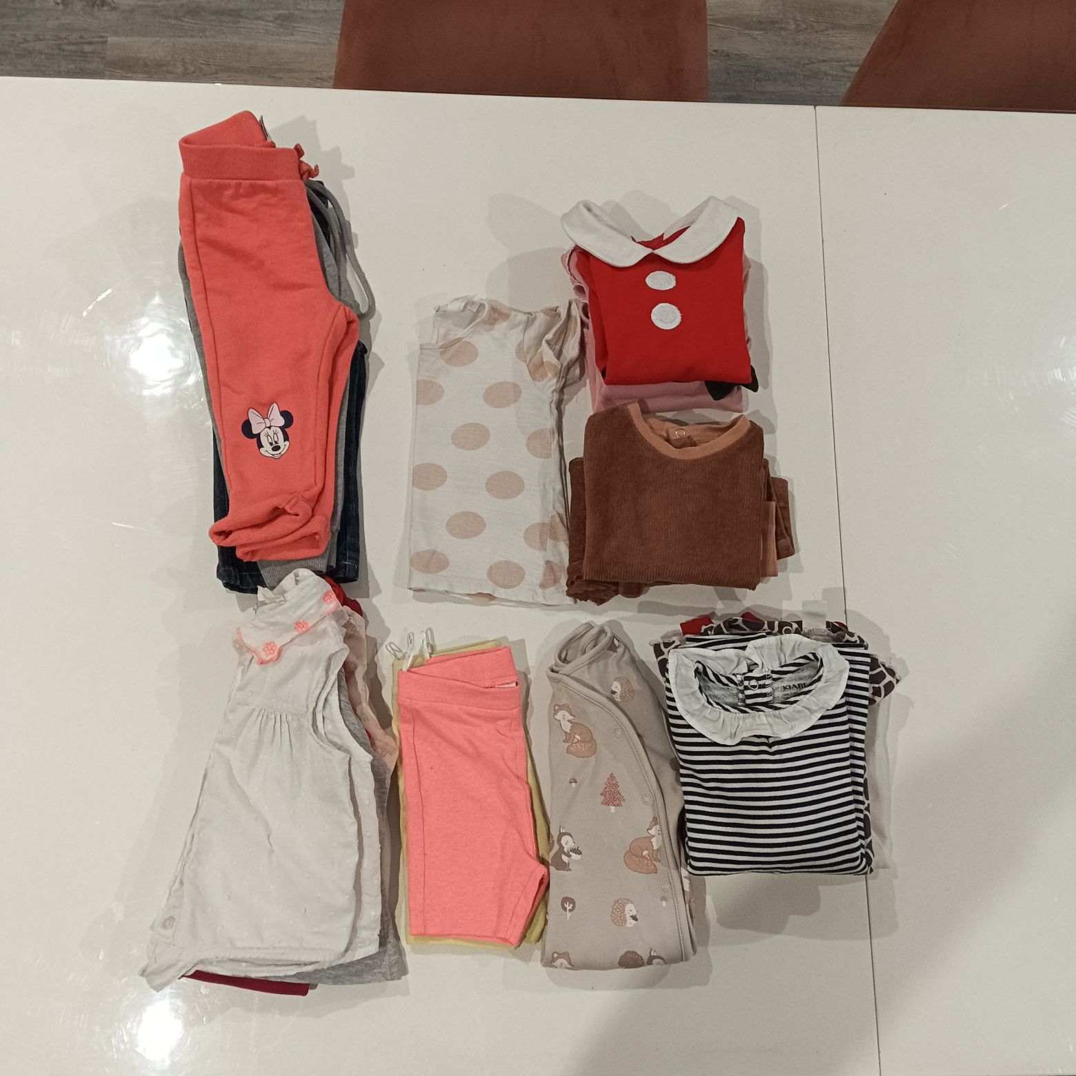 21 peças de roupas para bebé 9 meses