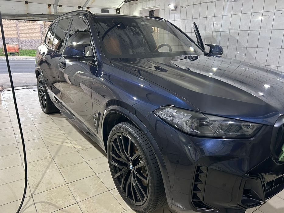 Продам BMW X5 2024