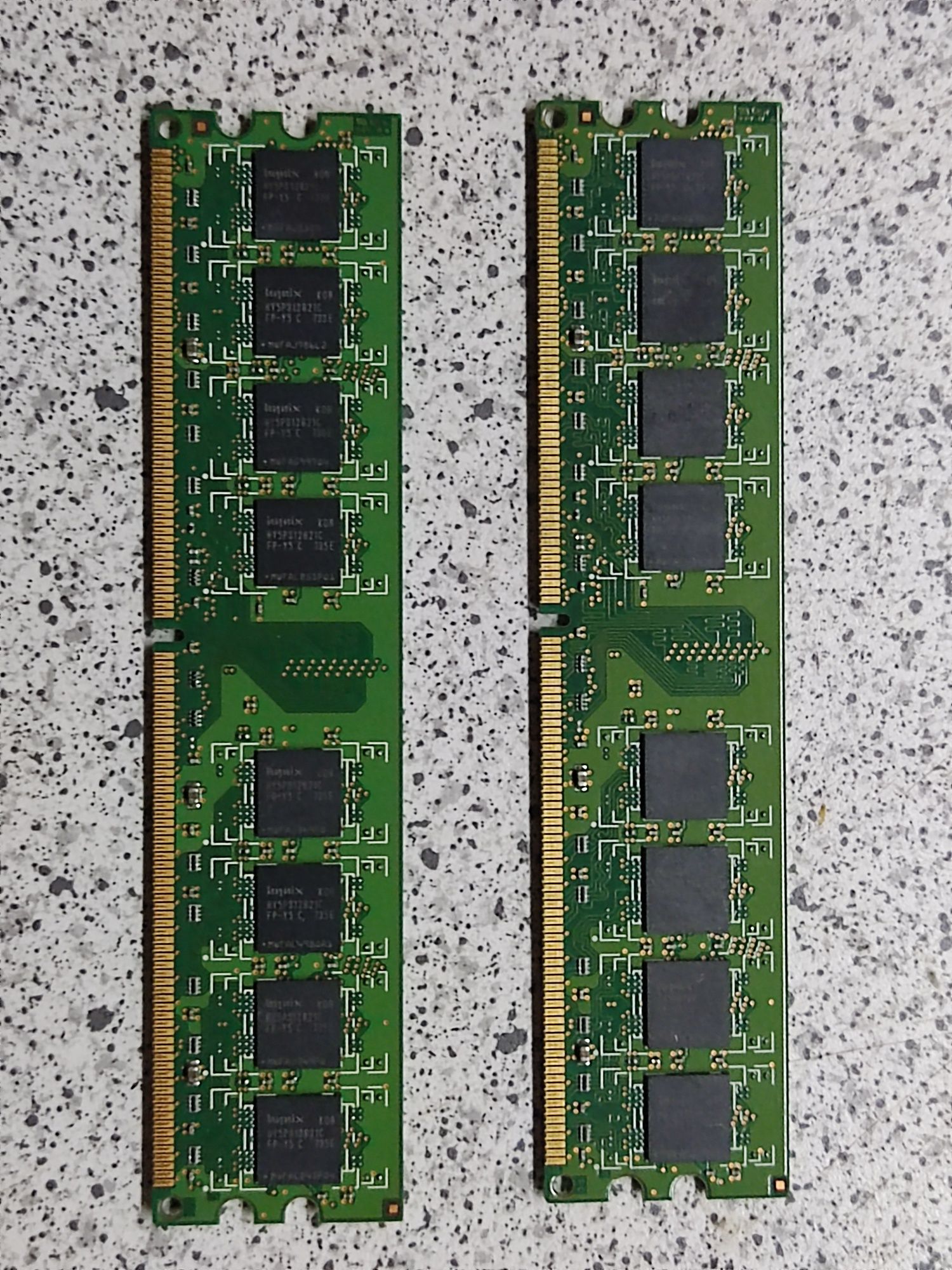 Оперативна пам'ять Hynix DDR2 1Gb HYMP512U64CP8-Y5 AB-C