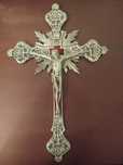 Crucifixo em metal