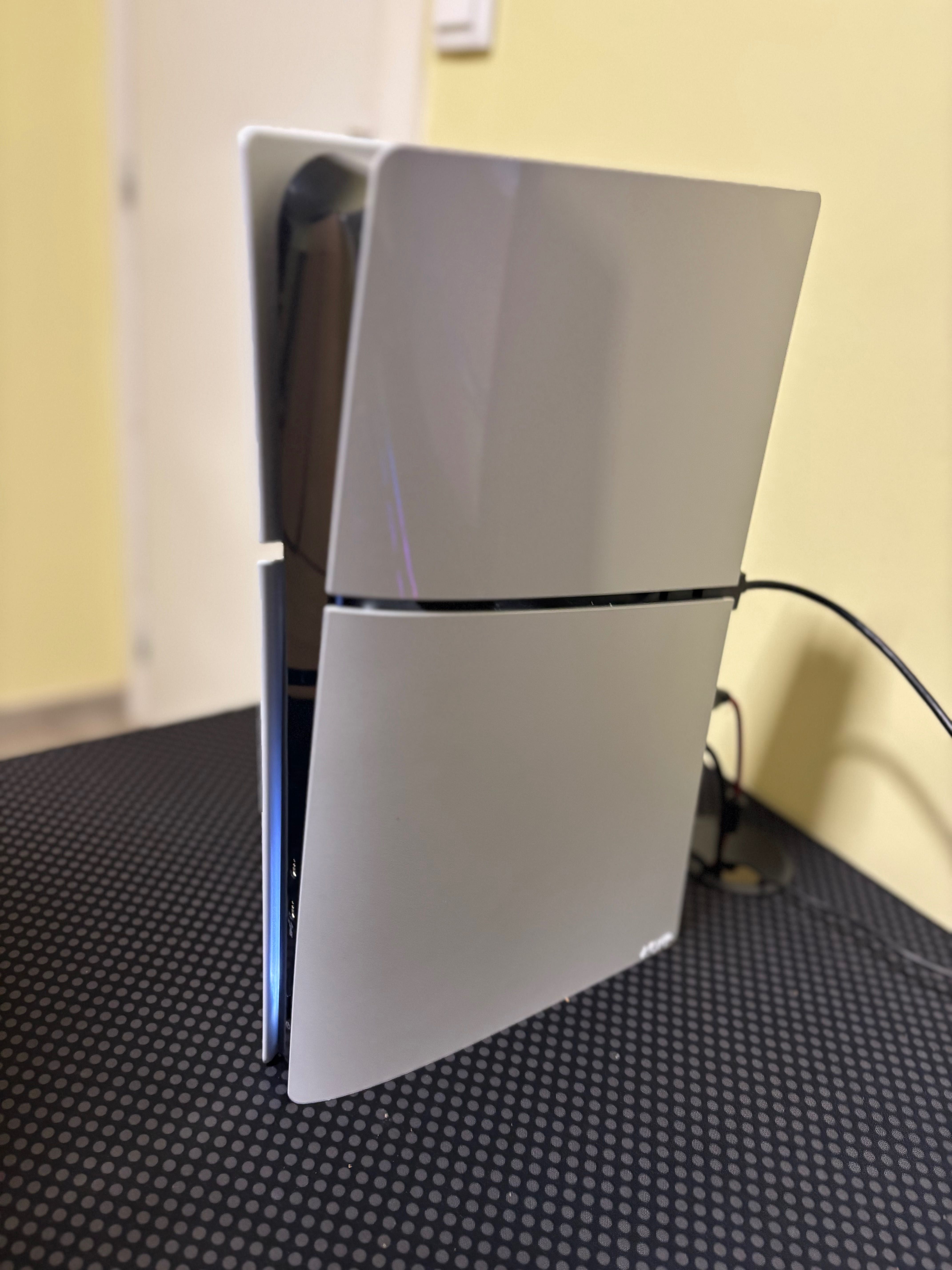 Plastation 5 Slim