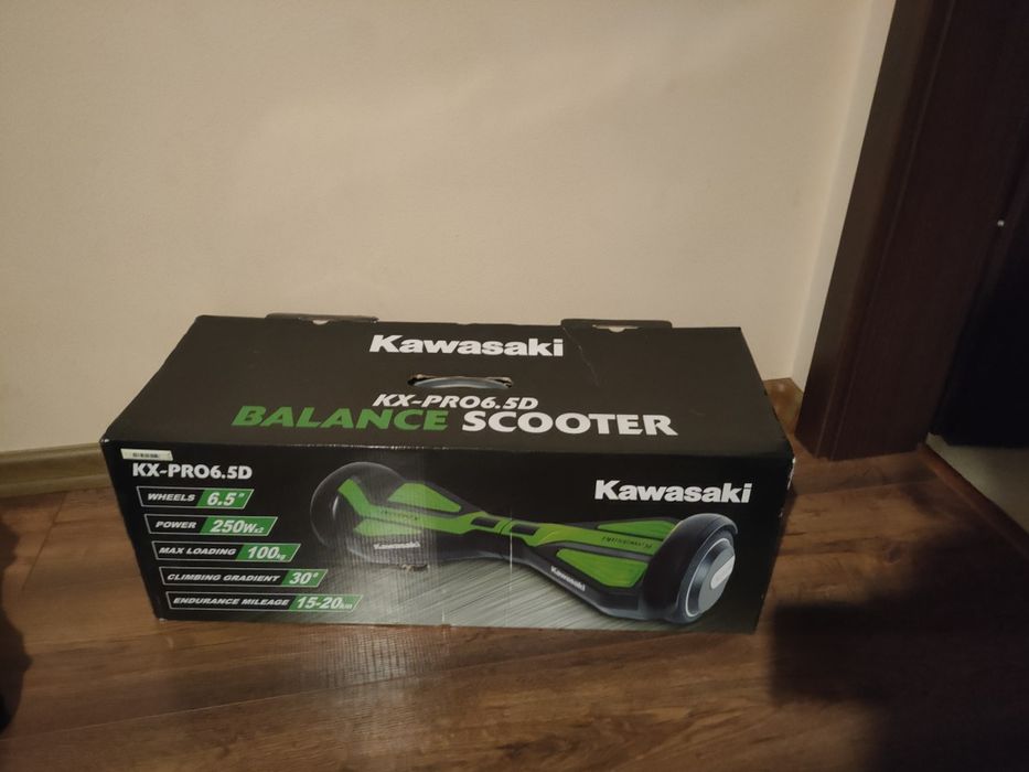 Deska elektryczna hoverboard kawasaki
Kolor: zielono-czarna
Stan: bar