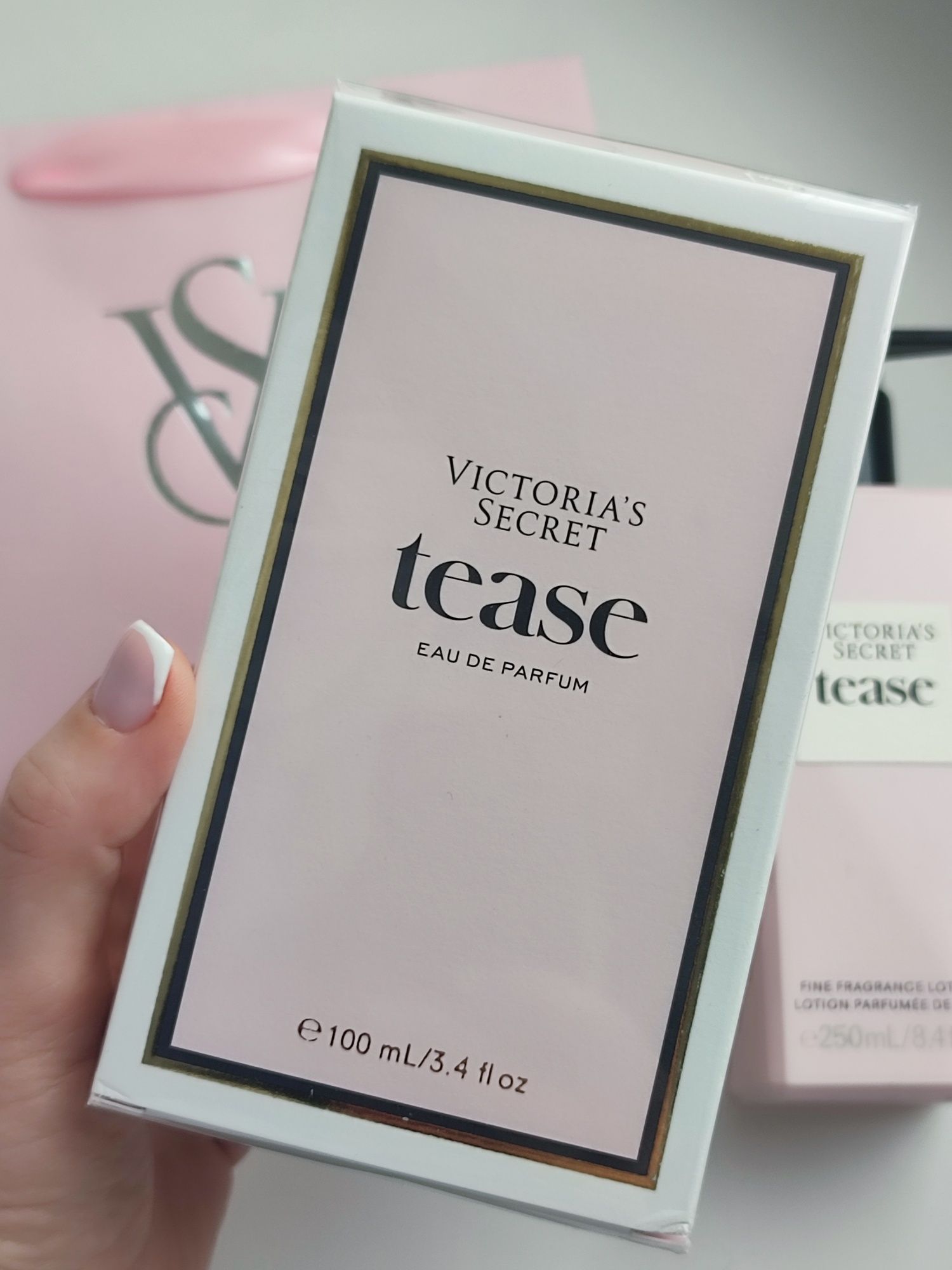 Парфуми Tease 100мл, лосьйон Tease Victoria secret