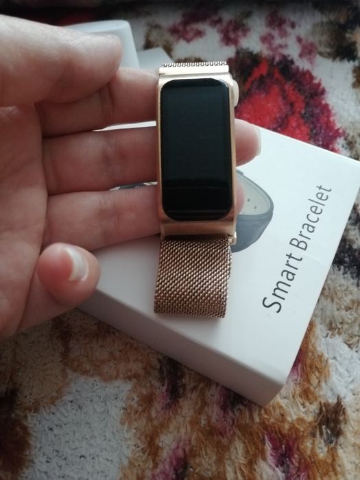 Продам смарт часи