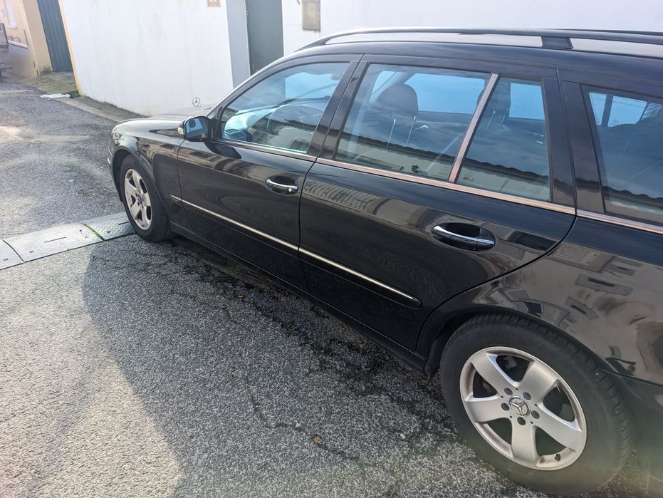 Mercedes e270 em muito bom estado