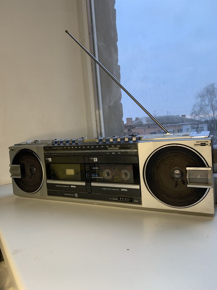 Бумбокс, магнитофон General Electric 3-6200A GE Stereo