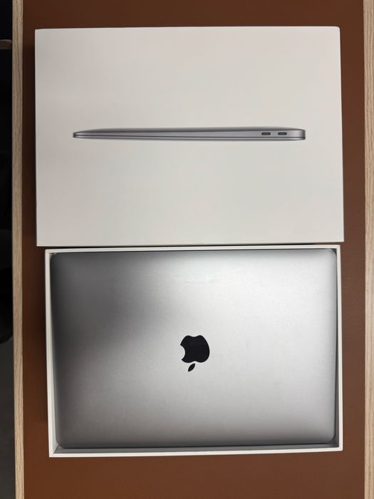 MacBook Air 13 i5 c/SSD em ótimo estado