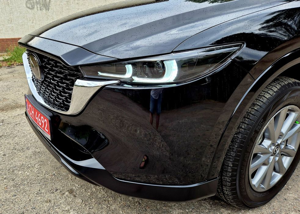 Mazda CX-5.select. black.