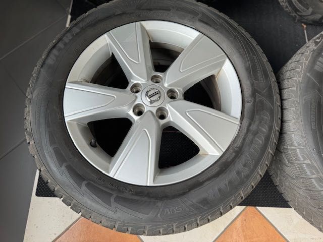 koła kompletne zimowe 17" Volvo XC40