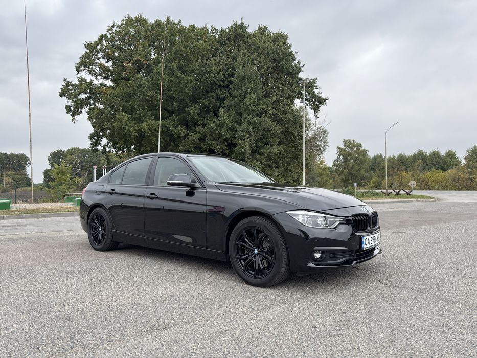 BMW 320i  09/2018