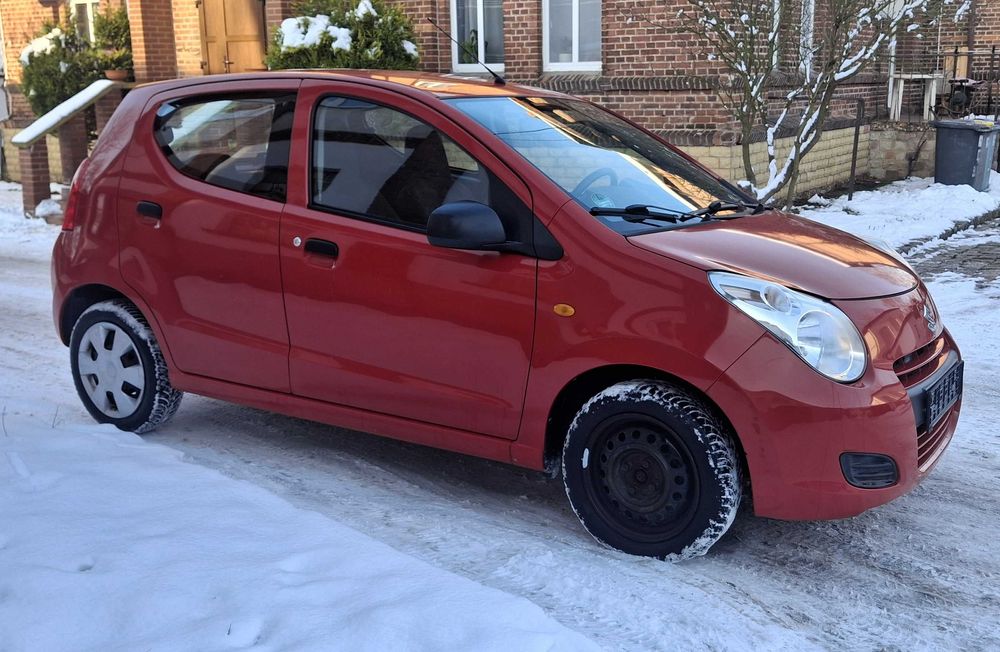 Suzuki Alto   2011 rok  1,0 benzyna
