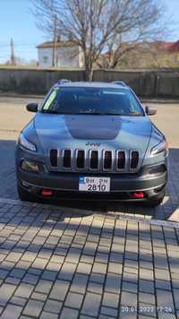 Продам Jeep Cherokee