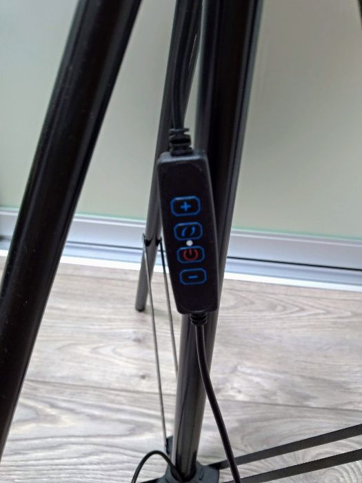 Кільцева лампа ЛЕД S31 USB 33см з пультом зі штативом