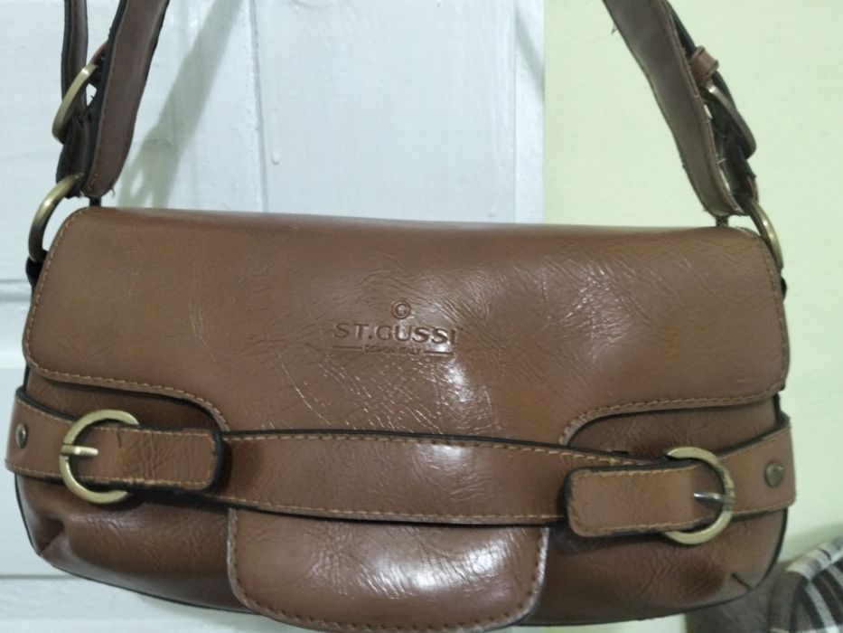 Продам сумочку з натуральної шкіри