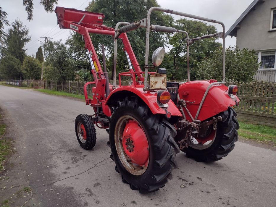 Massey Ferguson 135 z ładowaczem oryginał (mf255,3512,235,133)