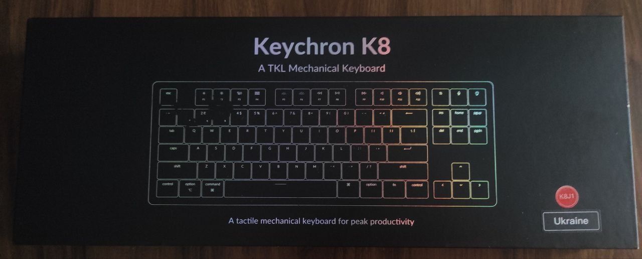 Keychron K8 Wireless Aluminum Frame, Gateron Red, Hot-Swap, RGB + CASE