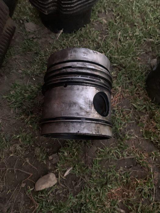 Продам поршнева д21 т16 т25