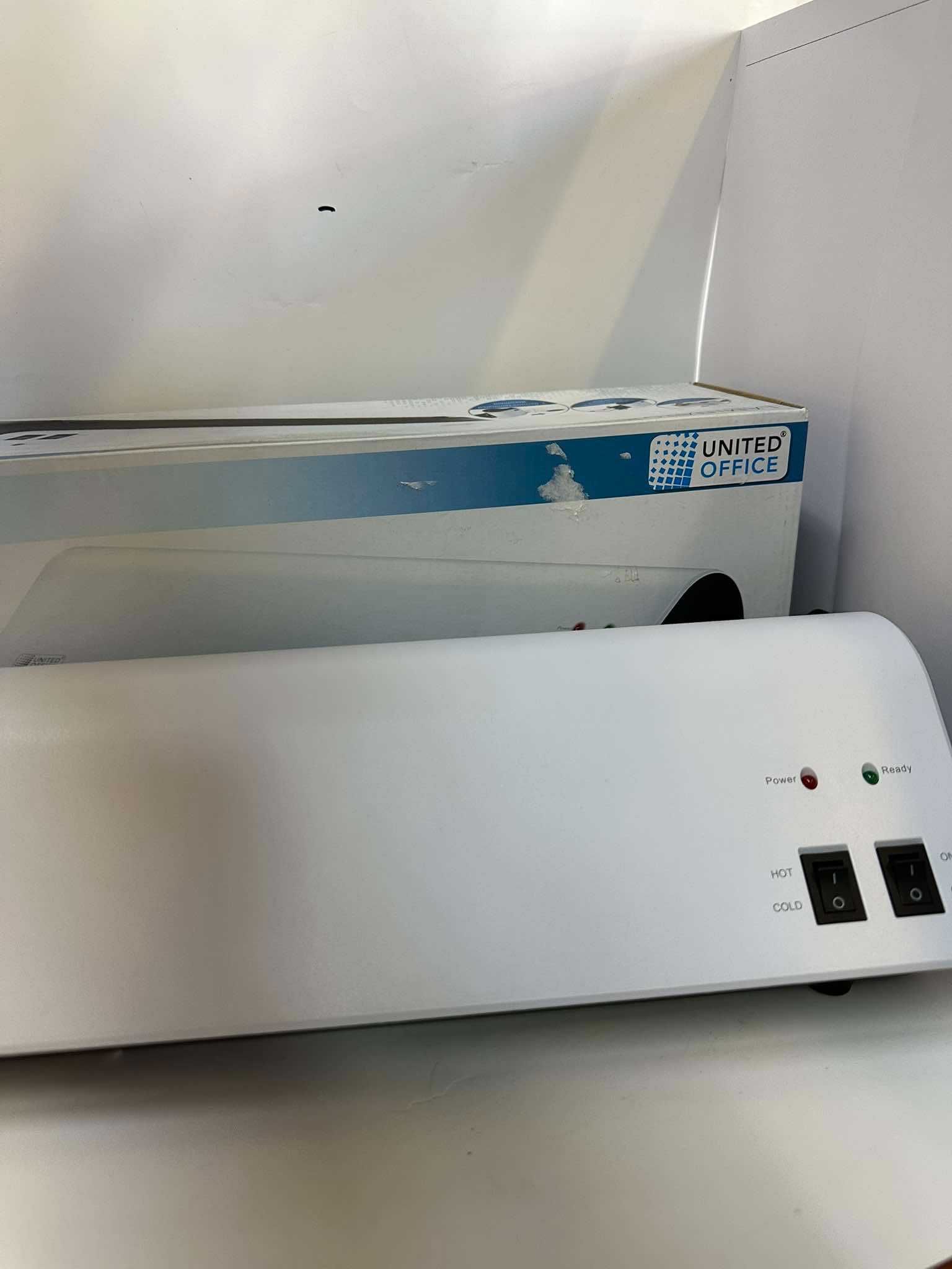 Laminator biały UNITED OFFICE 102/25/W