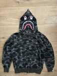 Bluza z kapturem A Bathing Ape z maską na zamek Bape Shark