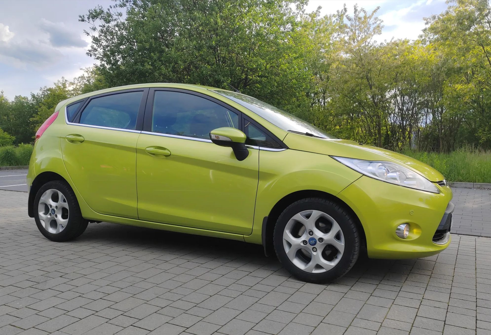 Ford Fiesta TITANIUM 1.25 BENZYNA STAN BDB pełna opcja wyposażenia Ważne OC i PT !