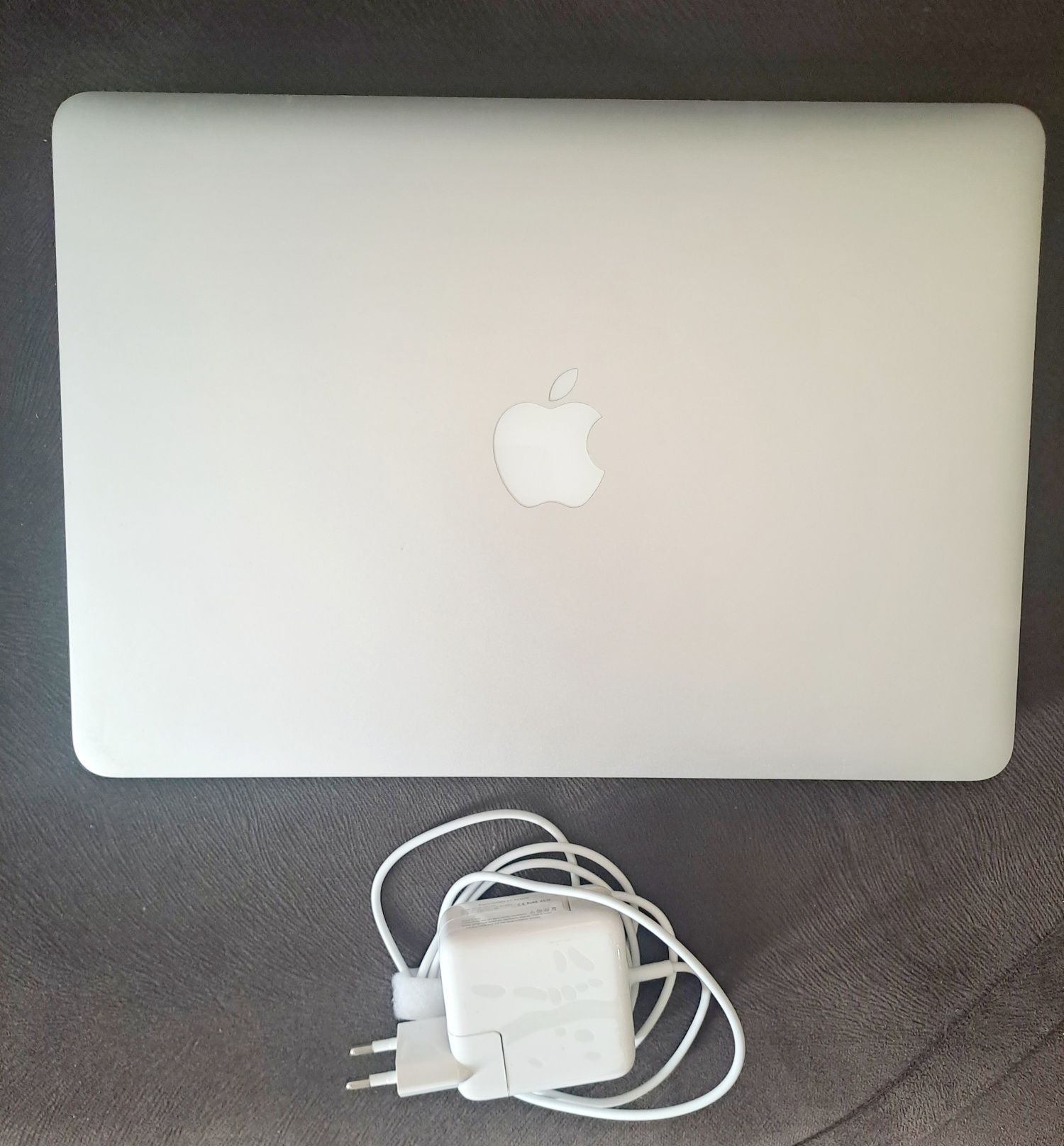 Apple MacBook Air 13 A1466 i7 1.7 Ghz 128 Gb