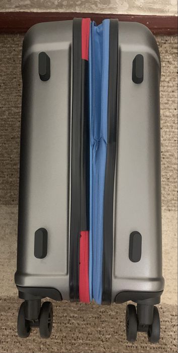 Валіза (чемодан) Monzana Hard Shell 40-45 л, 52*35*22-25 з розширенням