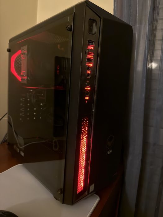 Setup Completo Gaming 2025 - RX 9060 + Monitor 180Hz