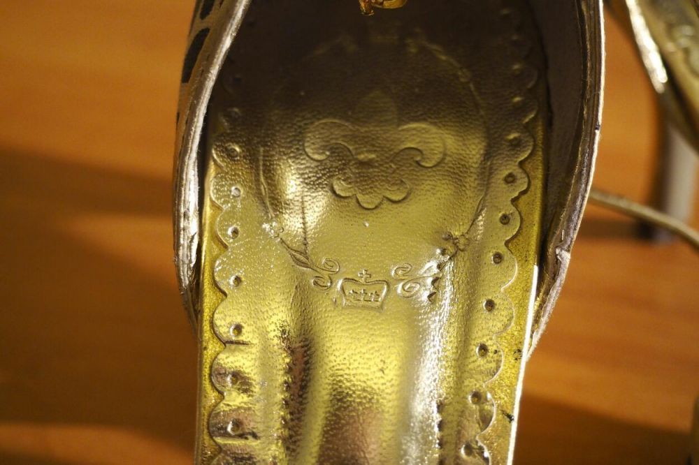 Szpilki Friis company leopard