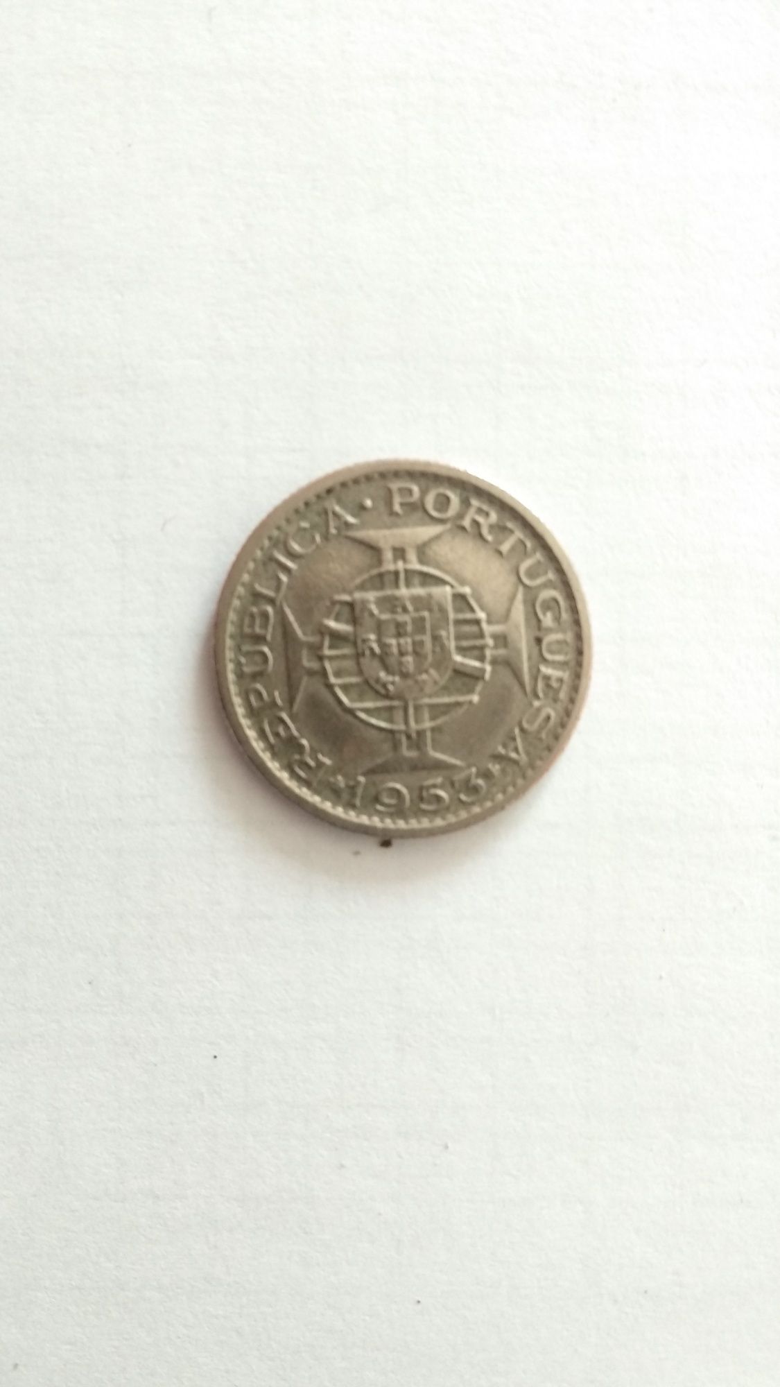 Cabo Verde 2,5 escudo.