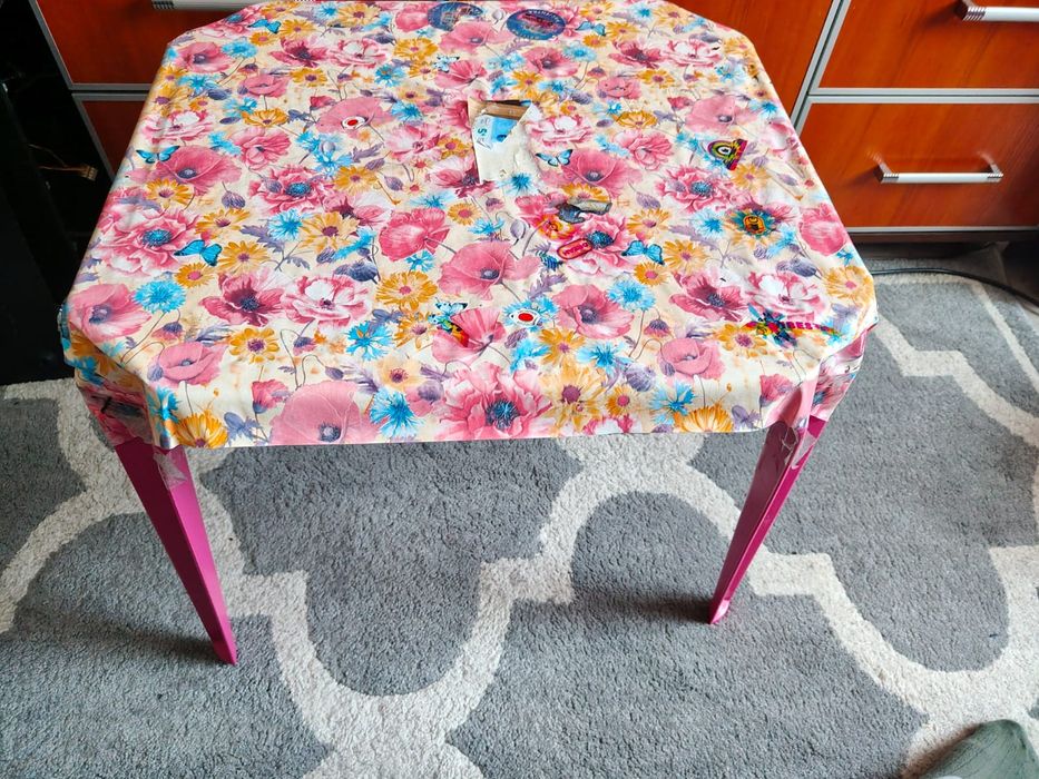 Zamienię stoliczek i krzesełko