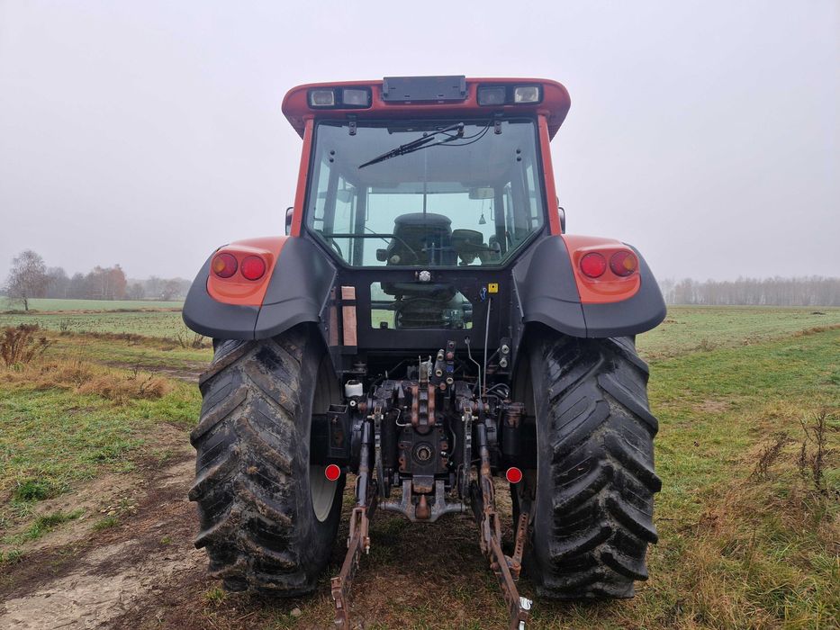 Valtra      T160