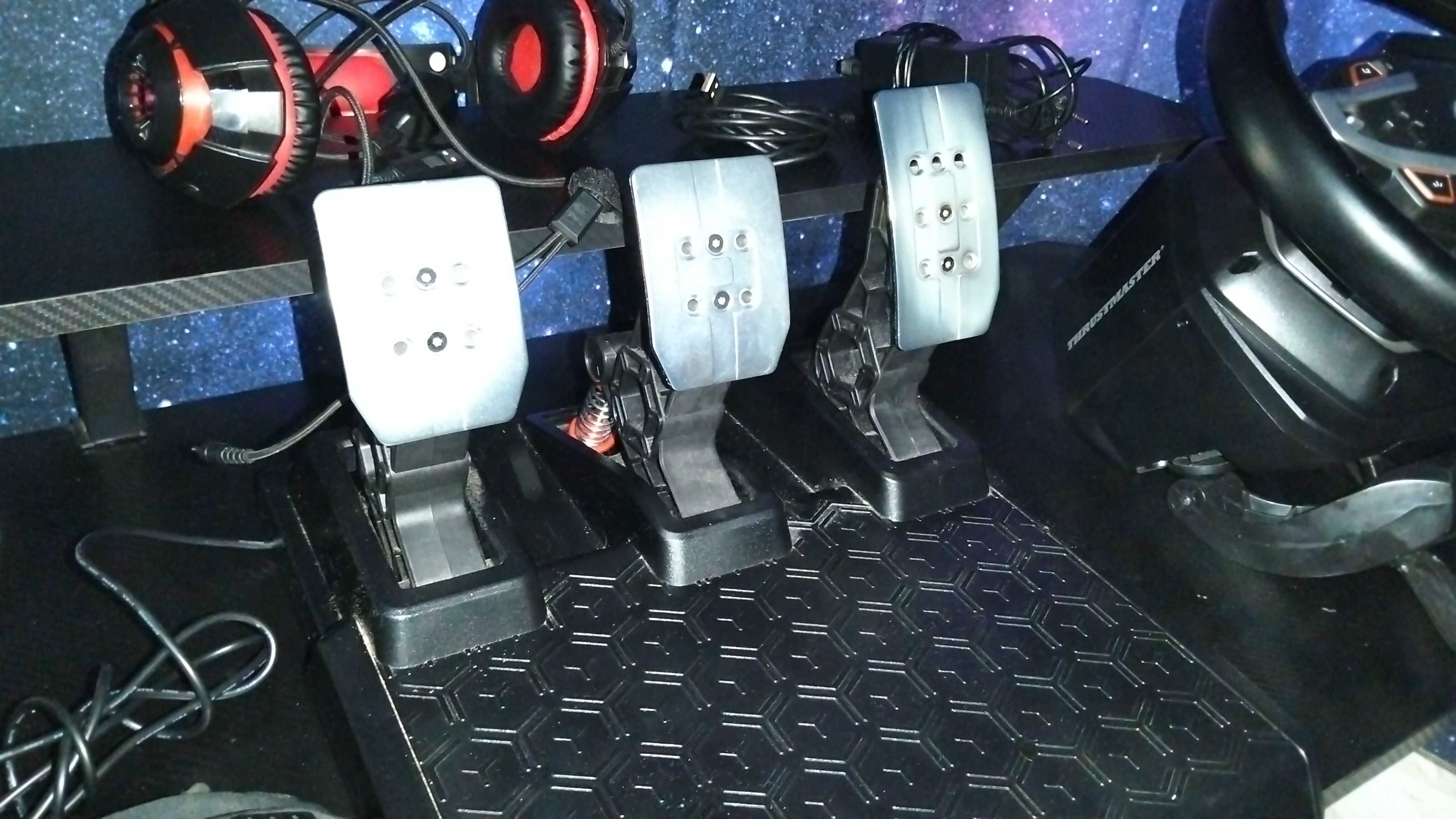 Volante Thrustmaster t248 praticamente novo