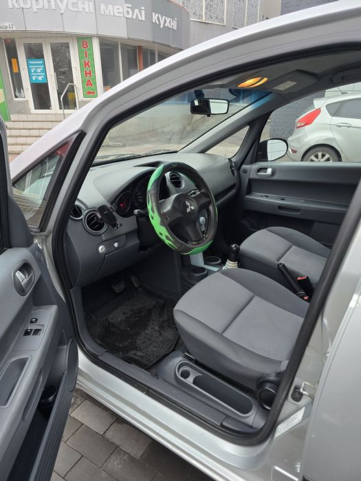 Mitsubishi Colt 1.3 автомат