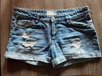 Krótkie spodenki szorty jeansowe dżinsowe Stradivarius r. 36