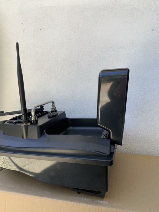 Carpfishing bait boat