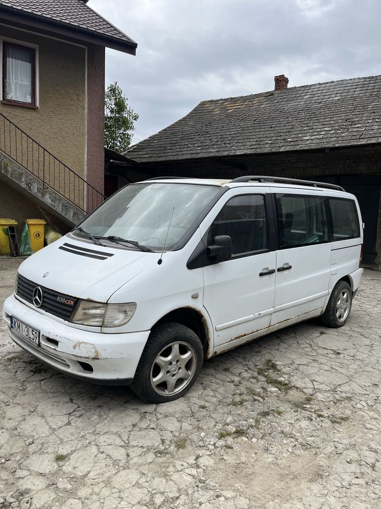 Relingi dachowe vito 638