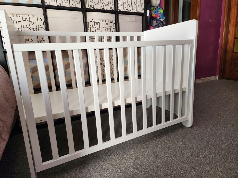 Berço ZIPPY Zy Baby 5 em 1 (120x60 cm)
Cama utilizada por um período l